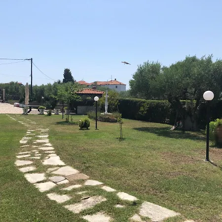 Elisabet Luxury Apartment Nea Moudania